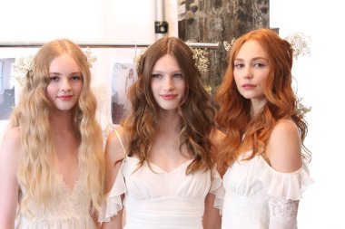 modelsbat clare pettibone gösterisi