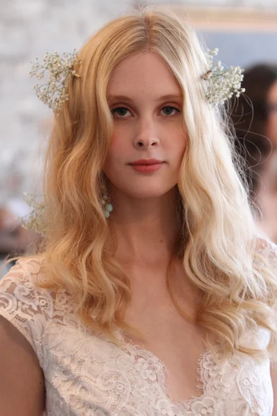 Modelo no show Claire Pettibone — Fotografia de Stock