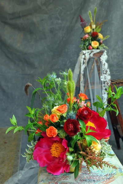 Bridal floral arrangements. — Stock Photo, Image