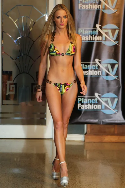 Model walks runway for Karo Swimwear collection — Stock Photo, Image
