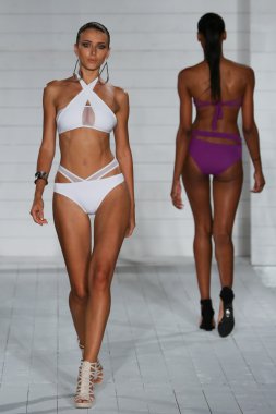 modeli KEVA j yürür. soho plaj evinde koleksiyon