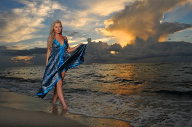 model plaj poz