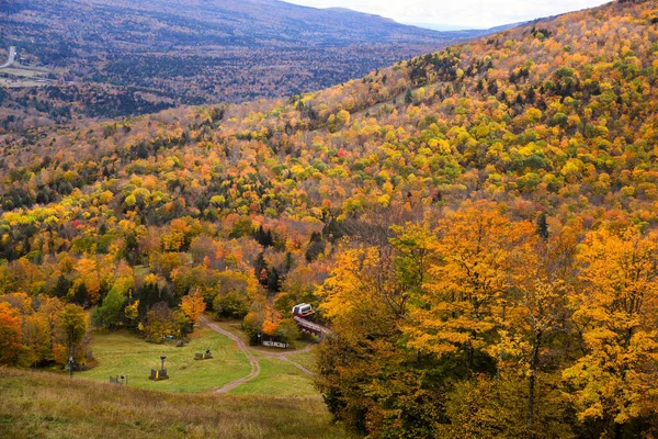 Vista Superior Desde Telesilla Skyride Montaña Hunter Durante Temporada Otoño —  Fotos de Stock