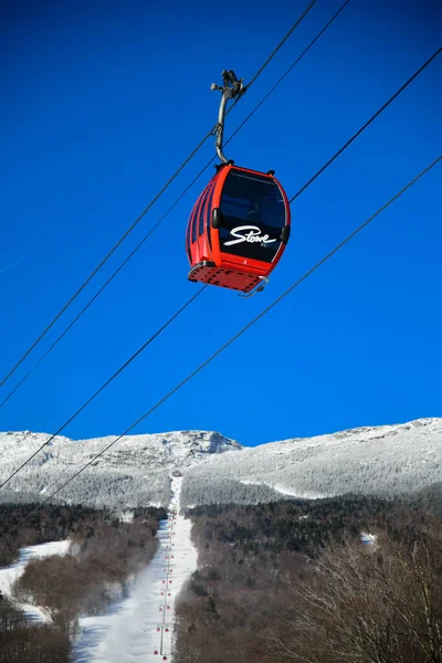 Stowe Mountain Ski Resort Gondola Vermont Usa Amazing Winter Day — Stok fotoğraf