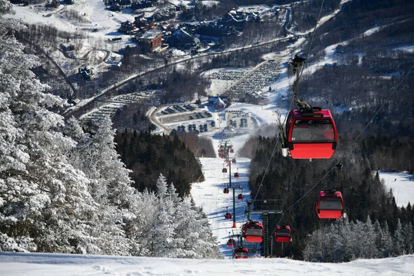 Easy Way Gondola Lift Ski Resort View Village — Foto Stock