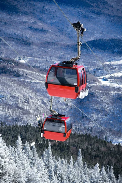 Easy Way Gondola Lift Ski Resort Beautiful Winter Sunny Day — Zdjęcie stockowe