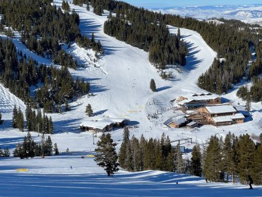 Breckenridge Kayak Tesisi, Colorado 'daki orta dağ pansiyonuna bak.