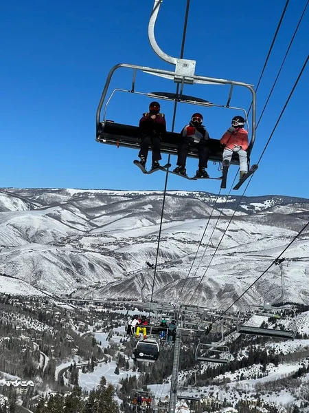 Elevador Cadeira Esqui Com Esquiadores Breckenridge Ski Resort Colorado — Fotografia de Stock