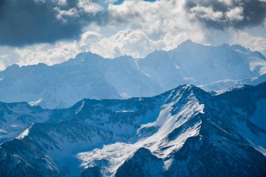Val di Sole Pejo 3000, Pejo Fonti kayak merkezi Stelvio Ulusal Parkı, Trentino, İtalya Alpleri.
