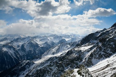 Val di Sole Pejo 3000, Pejo Fonti kayak merkezi Stelvio Ulusal Parkı, Trentino, İtalya Alpleri.