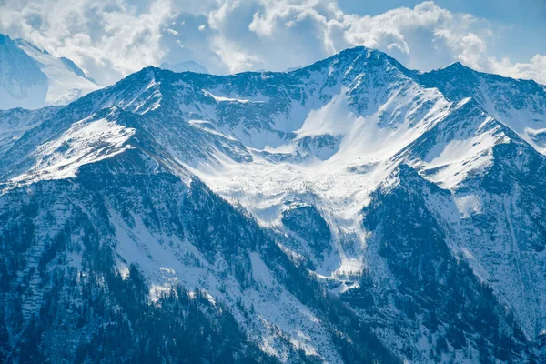Val di Sole Pejo 3000, Pejo Fonti kayak merkezi Stelvio Ulusal Parkı, Trentino, İtalya Alpleri.