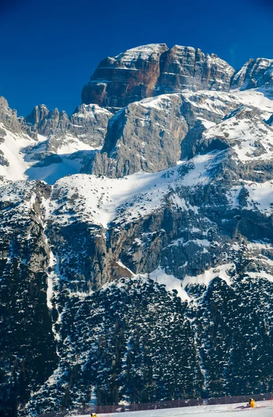 Pinzolo Ski Resort Val Renda Com Uma Cena Natural Grande — Fotografia de Stock