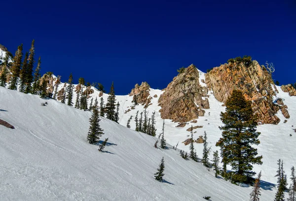 Hermoso Paisaje Snowbasin Ski Resort Utah Pendientes Nieve Montañas Rocosas — Foto de Stock