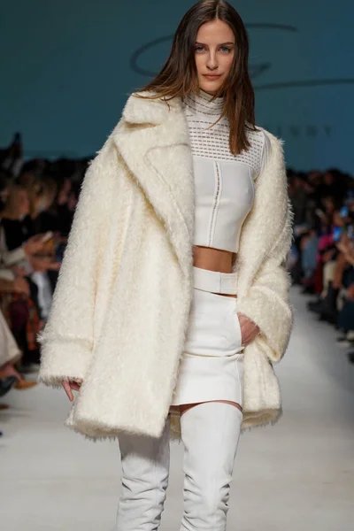 Milan Italy February Model Walks Runway Genny Fashion Show Milan — Fotografia de Stock