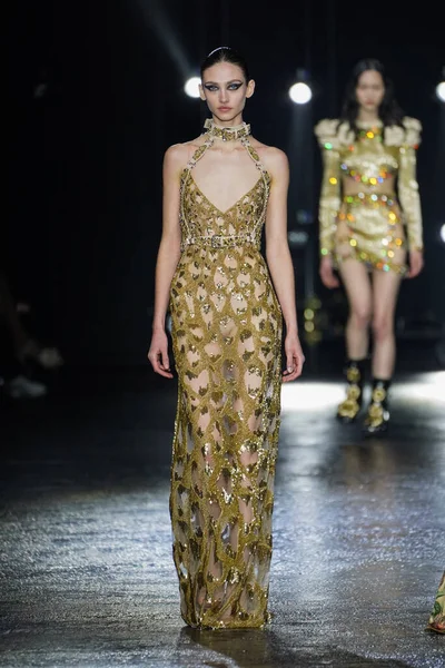 Milan Italy February Model Walks Runway Roberto Cavalli Fashion Show — 스톡 사진