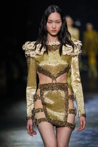 Milan Italy February Model Walks Runway Roberto Cavalli Fashion Show — 스톡 사진