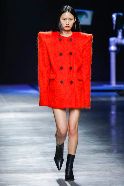 Milan Italy February Model Walks Runway Annakiki Fashion Show Milan — Foto de Stock