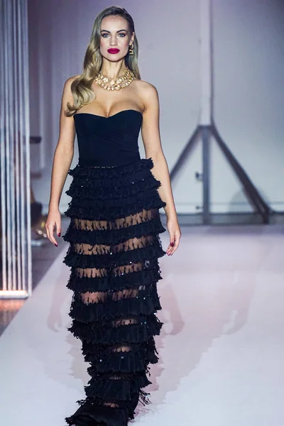 Milan Italy February Model Walks Runway Elisabetta Franchi Fashion Show — Foto de Stock