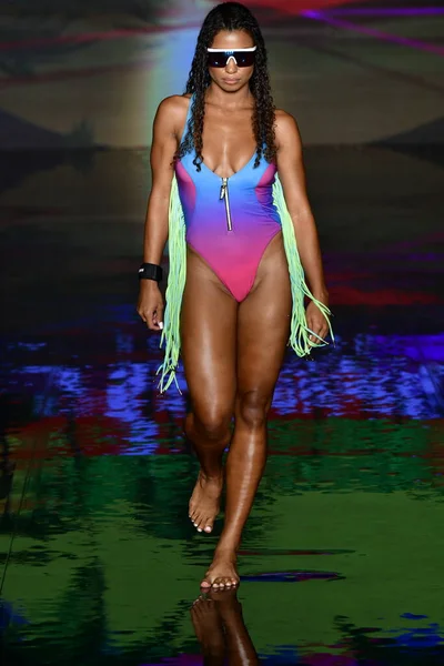 Miami Beach Florida July Model Walks Runway Asherah Swimwear Show — Stock Photo, Image