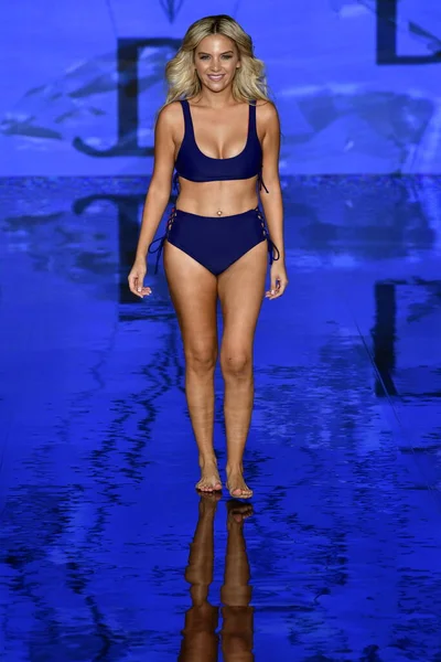 Miami Beach Florida July Model Walks Runway Jacque Designs Swimwear — Stok fotoğraf