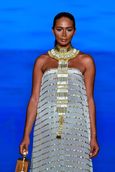 Miami Beach Florida July Model Walks Runway Giannina Azar Show — Stok fotoğraf