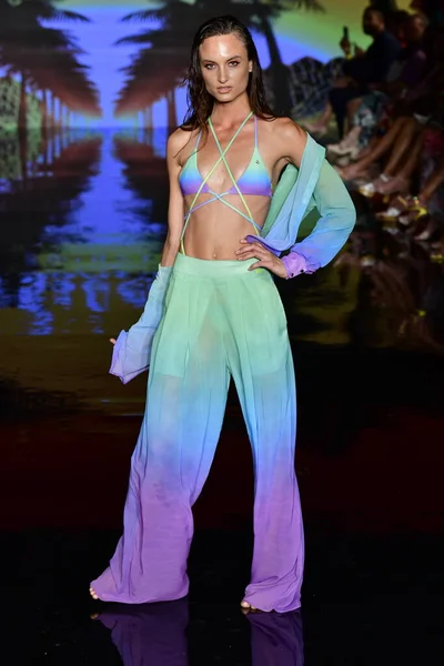 Miami Beach Florida July Model Walks Runway Asherah Swimwear Show — Stock Photo, Image