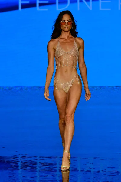 Miami Beaca Florida July Model Walk Runway Natalia Fedner Show — 스톡 사진