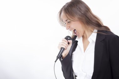 iş kadını holding mikrofon