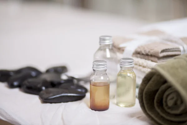 Massagem produtos cosméticos — Fotografia de Stock