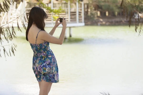 Girl making photo — Stock Photo, Image