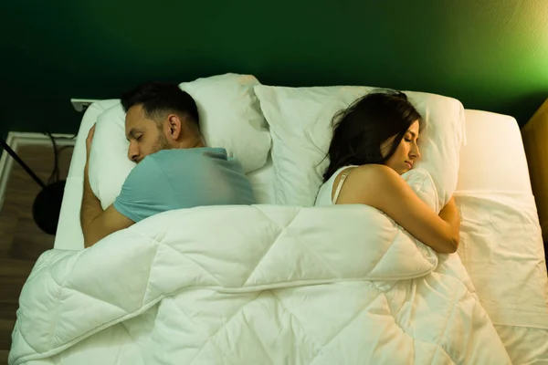 High Angle Young Couple Sleeping Apart Bed Fight Young Woman — Stock Photo, Image