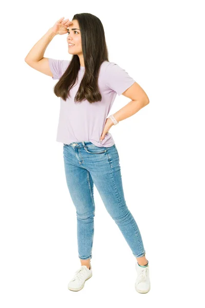 Happy Young Woman Smiling While Trying See Far Away Searching — Stock Photo, Image