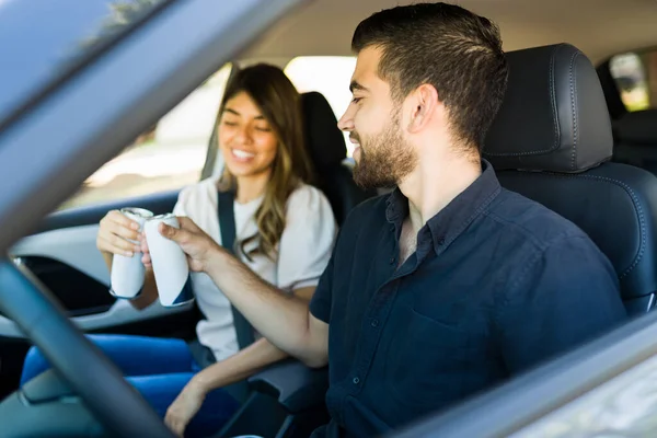 Rest Stop Handsome Couple Car Taking Break Road Trip Drinking — Stock Photo, Image