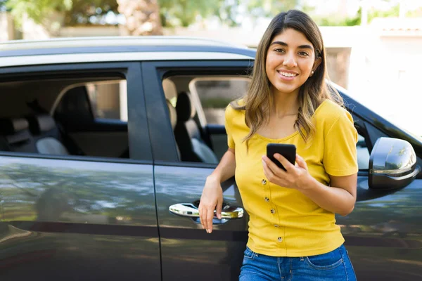 Waiting Friends Cheerful Young Woman Using Her Smartphone Texting While — Stock Photo, Image