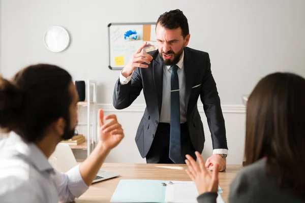 Furious Attorney Shouting Young Man Angry Lawyer Fighting Having Problems — Foto Stock