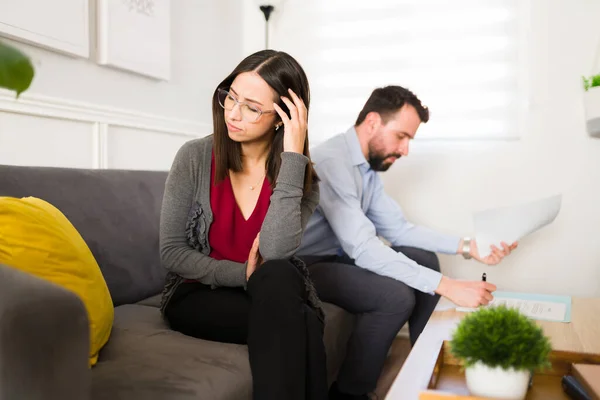 Unhappy Sad Attractive Woman Doesn Want Get Divorced Angry Man — Fotografia de Stock