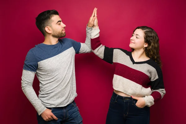 Best Team Cheerful Young Man Woman Making High Five Celebrating — Φωτογραφία Αρχείου