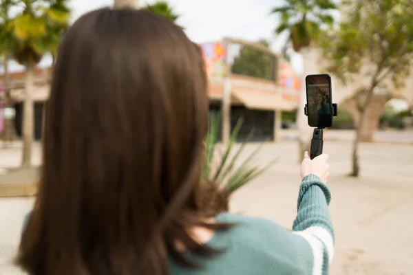 Gen Influencer Seen Holding Smartphone Tripod Filming Herself Video Vlog — Stock Photo, Image