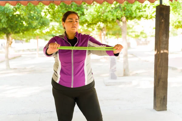 Outdoor Training Müde Frau Fühlt Sich Erschöpft Während Sie Mit — Stockfoto