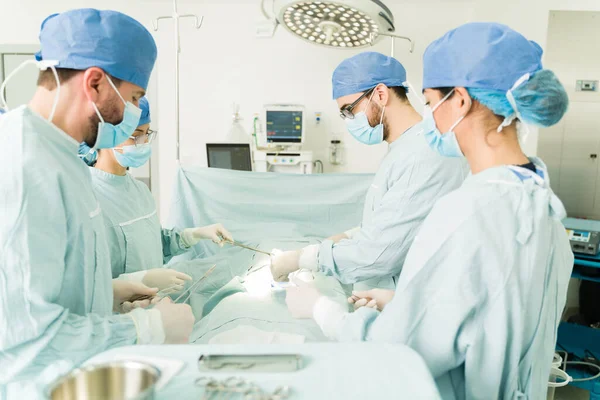 Surgeons Doctors Nurses Working Emergency Surgery Hospital — Stock Photo, Image