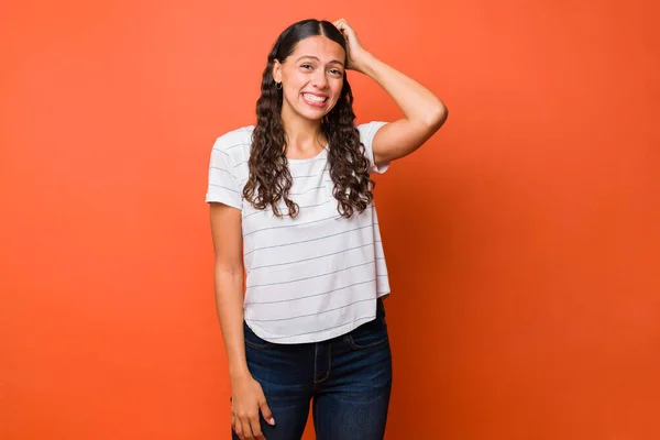 Een Gestresste Jonge Vrouw Die Twijfelt Zich Onzeker Voelt Portret — Stockfoto