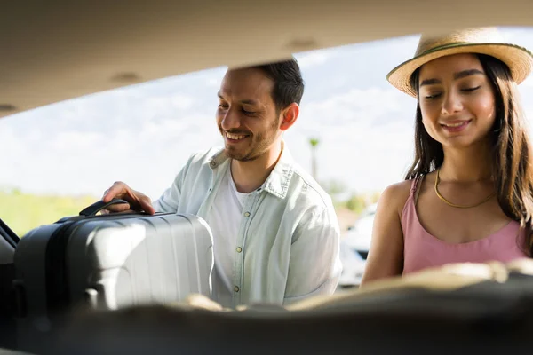 Smiling Young Man Woman Putting Suitcases Car Trunk While Preparing — Foto de Stock