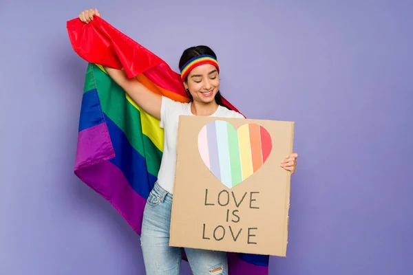 Love Love Cheerful Queer Woman Holding Message Supporting Lgbt Community — Foto de Stock