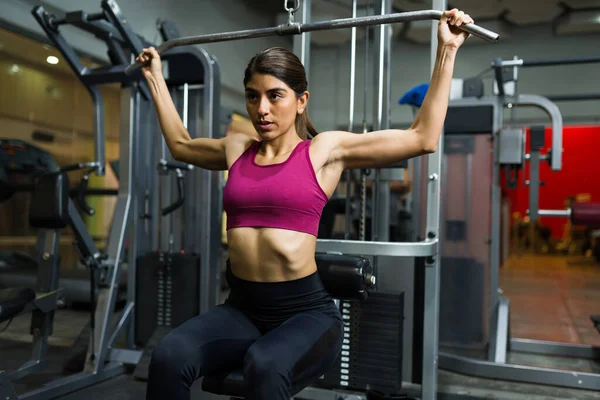 Mulher Magra Fitness Com Estilo Vida Saudável Fazendo Exercício Usando — Fotografia de Stock