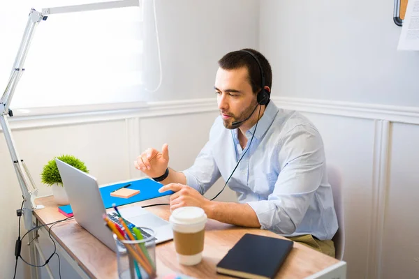 Caucasian Handsome Man Wearing Headset Talking Client Online Video Call — Stock Photo, Image