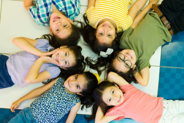 Top View Mixed Race Group Preschool Boys Girls Smiling While — Zdjęcie stockowe