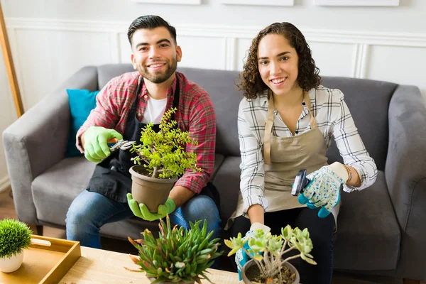 Portrait Attractive Couple Smiling Feeling Cheerful While Doing Gardening Together — Stockfoto