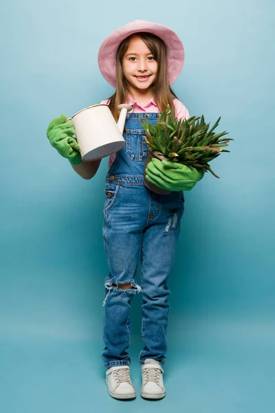 Adorable Kid Overalls Watering Her Plants Gardening While Learning Plants — ストック写真