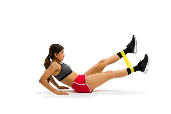 Attractive Hispanic Woman Working Out Using Resistance Band Her Cardio —  Fotos de Stock