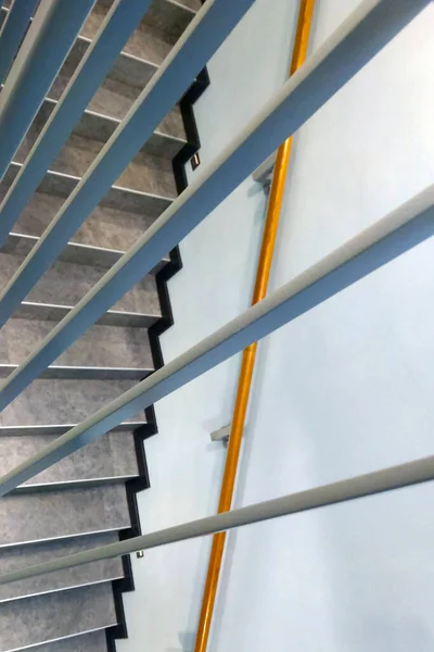 Vertikales Foto Blick Auf Die Treppe Eingang Des Hauses — Stockfoto